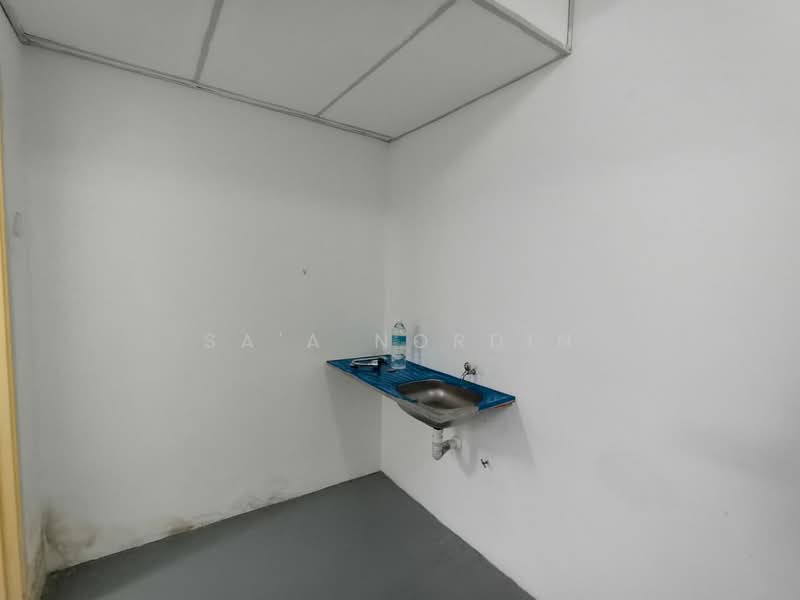 Kedai / Pejabat untuk Dijual di Bandar Putera 2 (Klang) - Sa'a Nordin - Interior - PropertyGuru.com.my