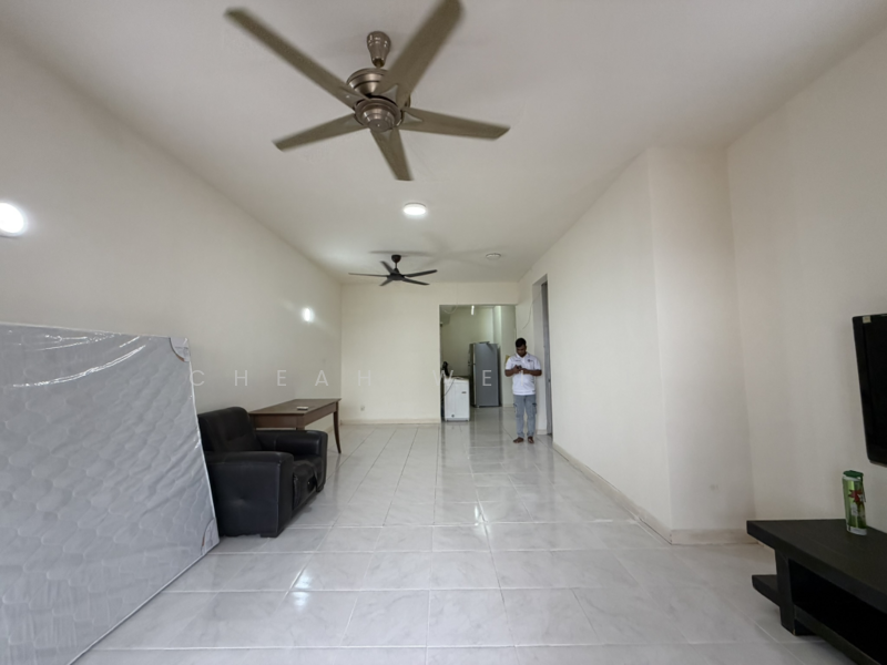 Seri Maya Condominium untuk Untuk Dijual - RM 500,000, Mac 2026 - Living Room - PropertyGuru.com.my