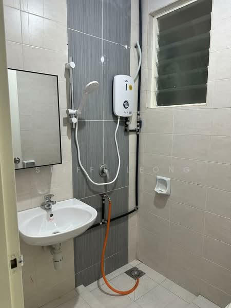 Service Residence for Rent at Impian Meridian - Steffi Leong - Bathroom - PropertyGuru.com.my