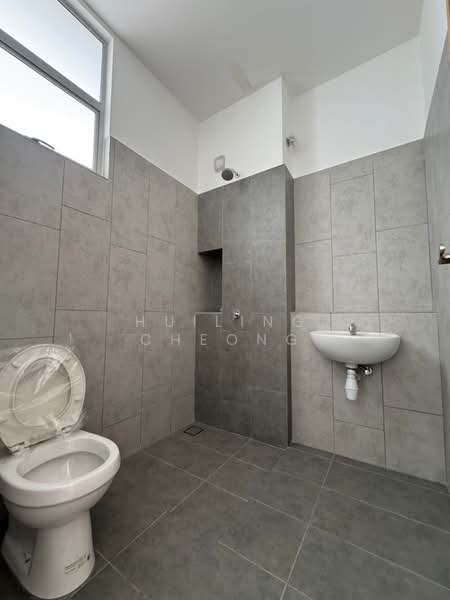 Iconia Garden Residence (Precinct A) @ Taman Impian Emas untuk Untuk Dijual - RM 899,000, Apr 2026 - Bathroom - PropertyGuru.com.my