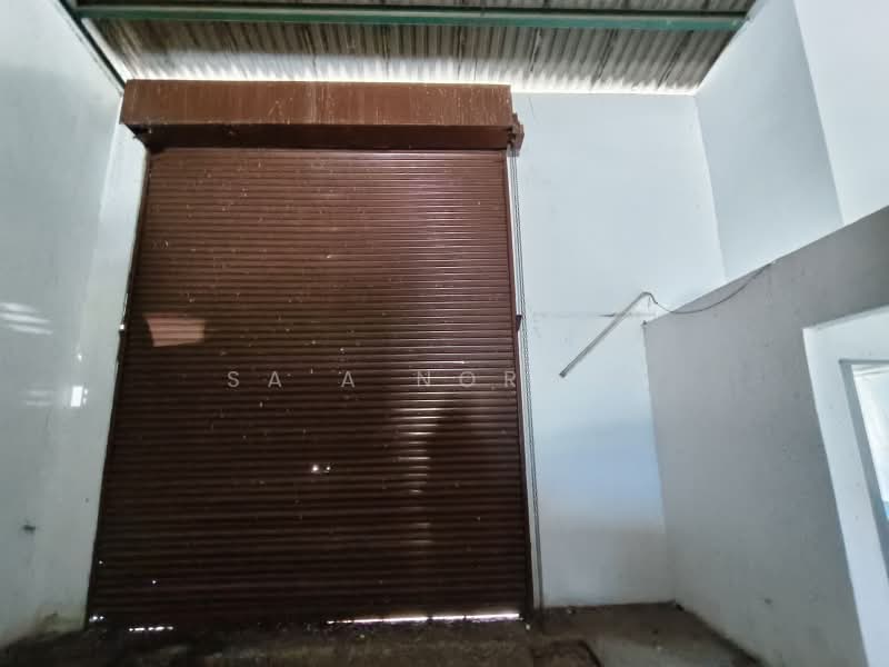 Terrace Factory for Sale in Kampung Bukit Kemuning (Shah Alam) - Sa'a Nordin - Interior - PropertyGuru.com.my