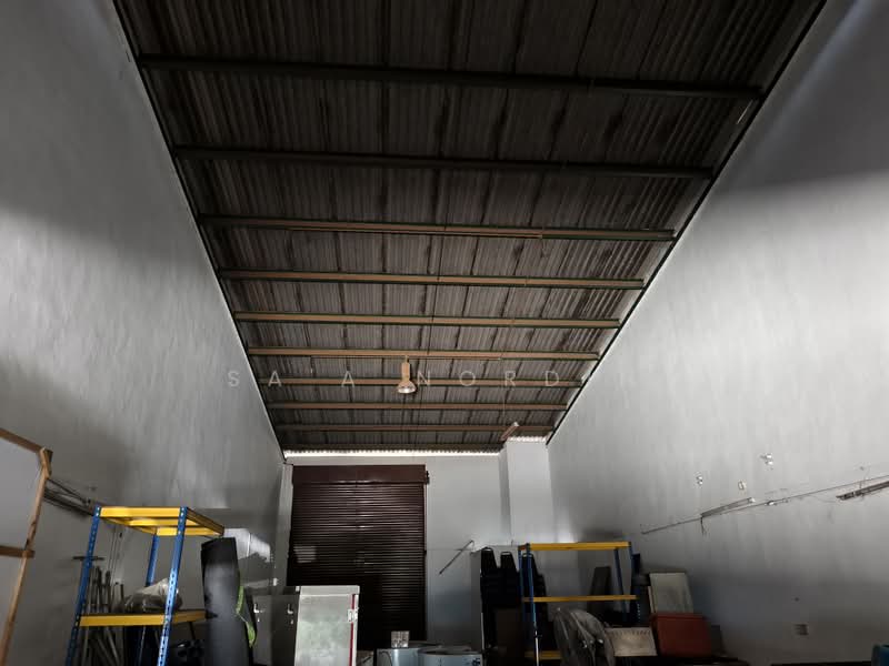 Terrace Factory for Sale in Kampung Bukit Kemuning (Shah Alam) - Sa'a Nordin - Interior - PropertyGuru.com.my
