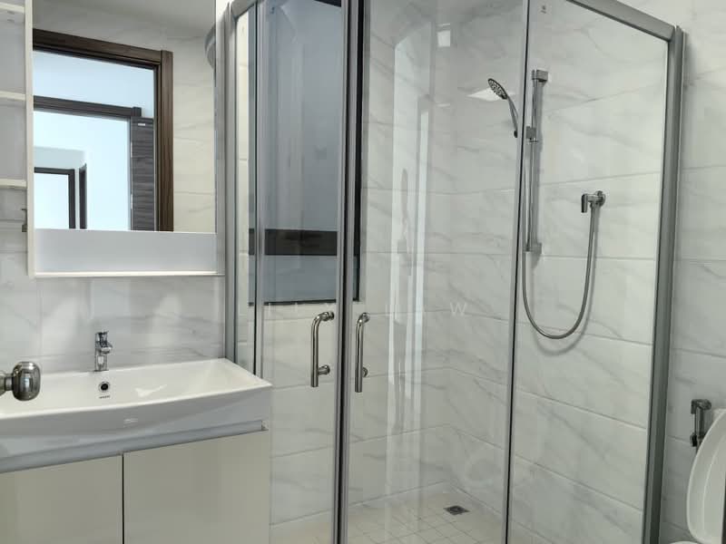 Apartment for Sale at Starview Bay @ Forest City - Lily Law - Bathroom - PropertyGuru.com.my