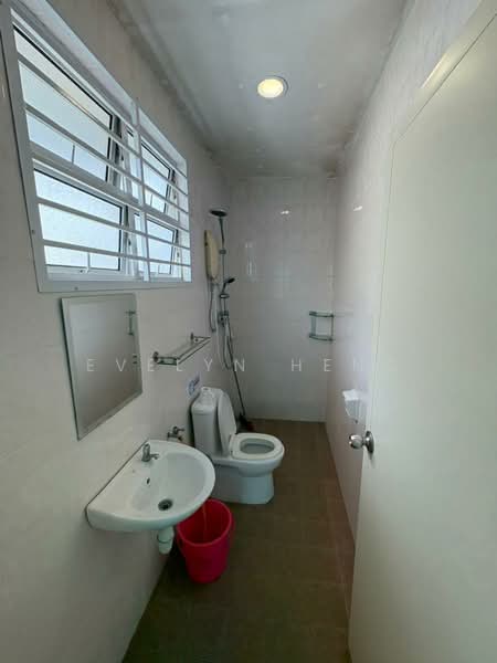 2-storey Terraced House for Sale in Taman JP Perdana (Johor Bahru) - Evelyn Heng - Bathroom - PropertyGuru.com.my