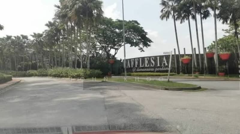 Semi-Detached House for Sale in Bandar Damansara Perdana (Damansara Perdana) - John Khoo - Exterior - PropertyGuru.com.my