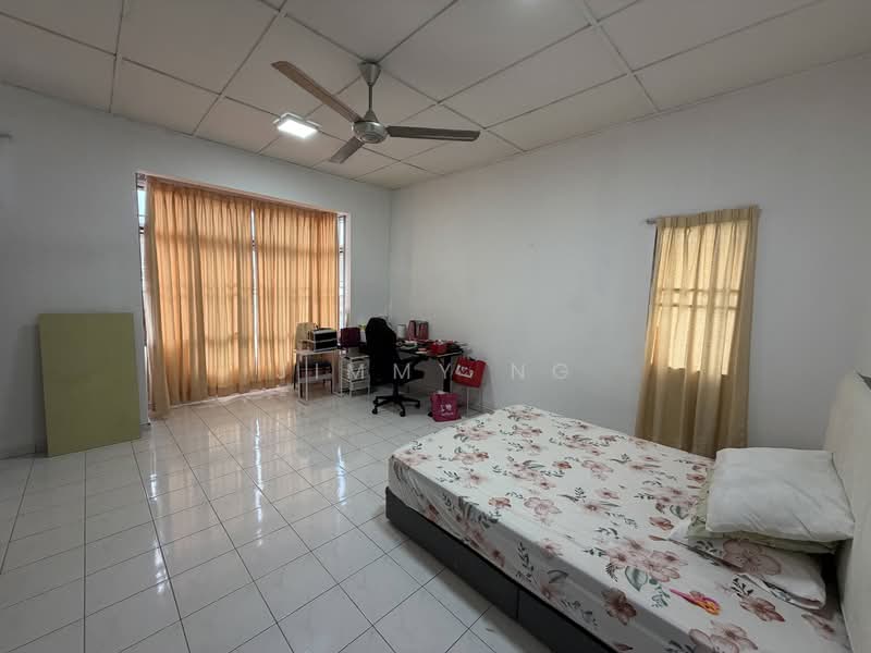 Rumah Teres 2 Tingkat untuk Dijual di Bandar Mahkota Cheras (Cheras) - Jimmy Ng - Bedroom - PropertyGuru.com.my