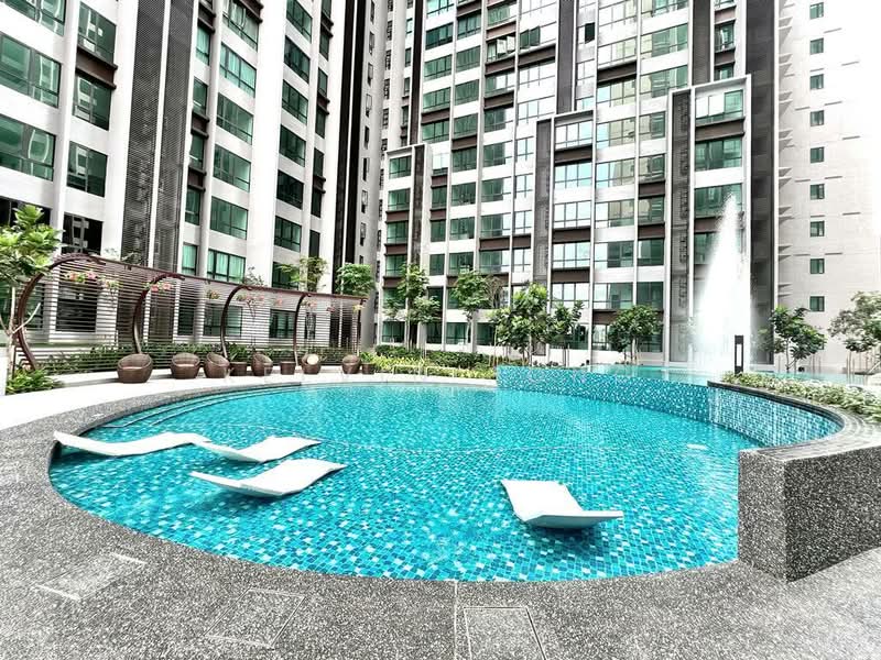 Cubic Botanical untuk Untuk Disewa - RM 2,100 /bulan, Mac 2026 - Pool - PropertyGuru.com.my