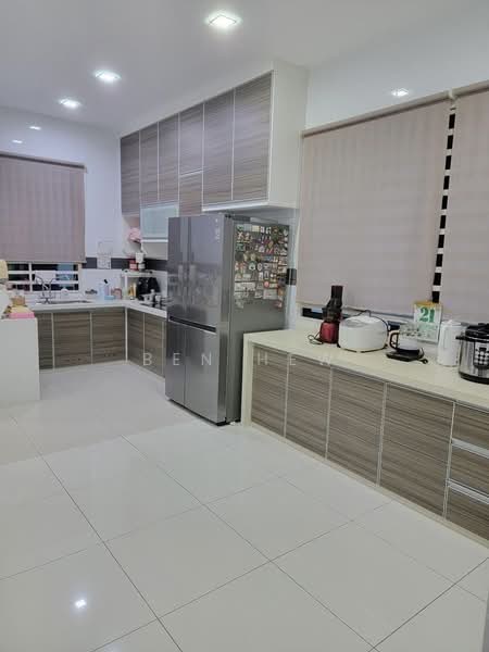 3-storey Terraced House for Sale in Sungai Ara (Penang) - Ben Hew - Kitchen - PropertyGuru.com.my