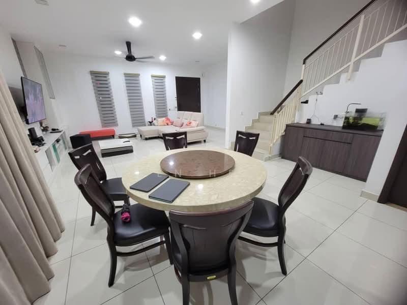 3-storey Terraced House for Sale in Sungai Ara (Penang) - Ben Hew - Living Room - PropertyGuru.com.my