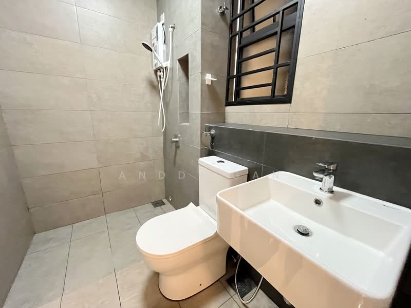 Rumah Teres 2 Tingkat untuk Disewa di Telok Panglima Garang (Selangor) - Anddy Gan - Bathroom - PropertyGuru.com.my