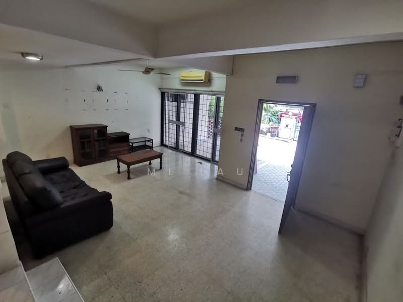 2-storey Terraced House for Sale in Taman Desa (Kuala Lumpur) - ML Lau - Living Room - PropertyGuru.com.my