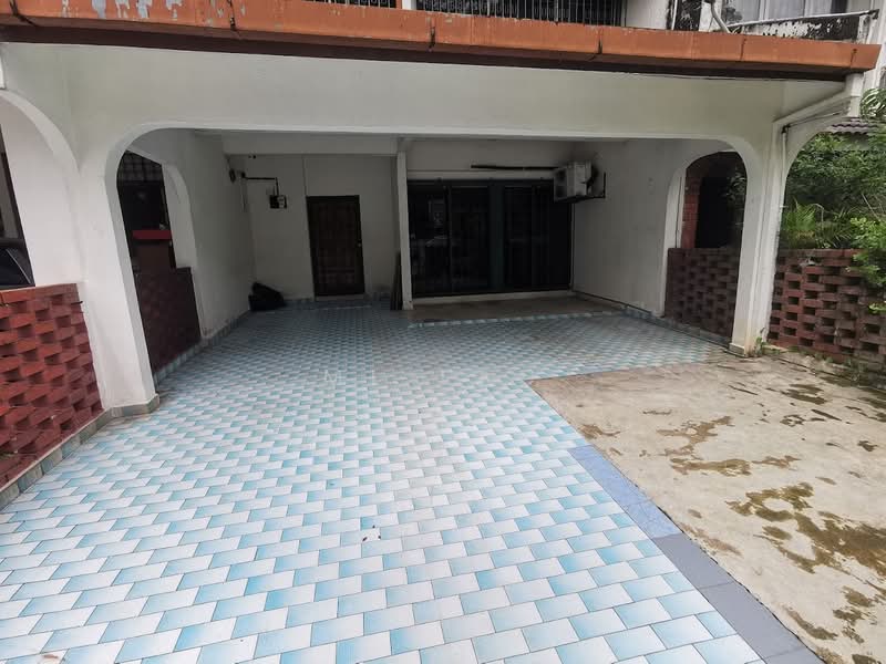 2-storey Terraced House for Sale in Taman Desa (Kuala Lumpur) - ML Lau - Car Park - PropertyGuru.com.my