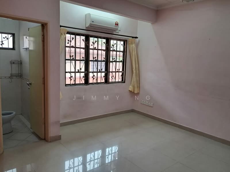2-storey Terraced House for Sale in Bandar Tun Hussein Onn (Cheras) - Jimmy Ng - Bathroom - PropertyGuru.com.my