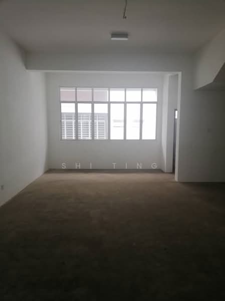 Shop for Sale in Taman Cahaya Kota Puteri (Masai) - Shi Ting - Interior - PropertyGuru.com.my
