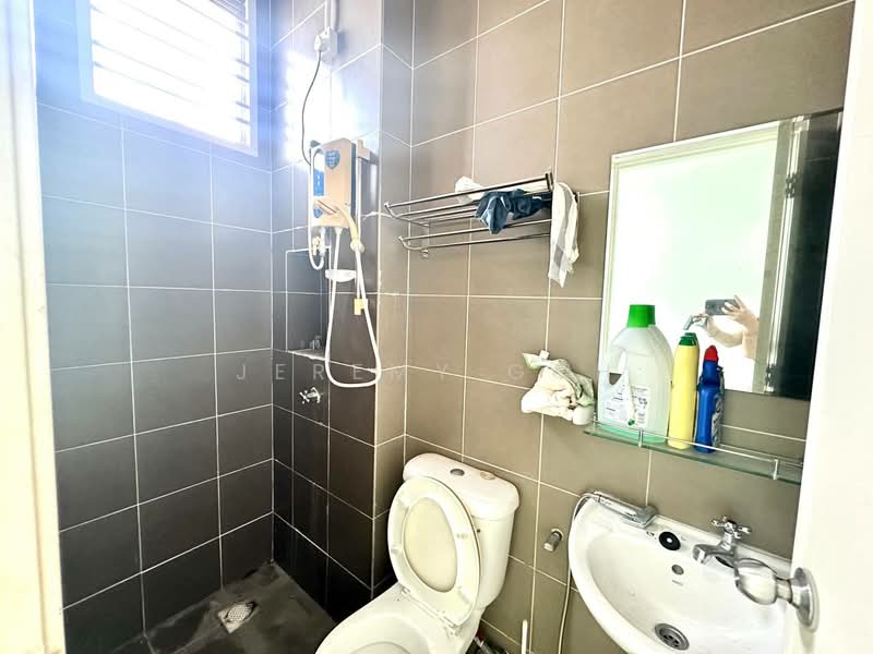 Taman Mount Austin untuk Untuk Disewa - RM 2,500 /bulan, Mac 2026 - Bathroom - PropertyGuru.com.my