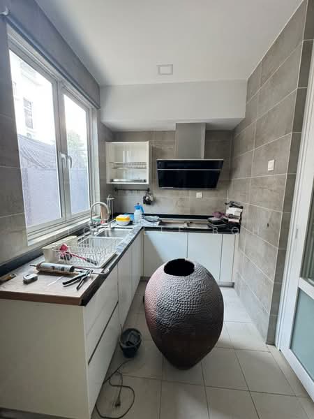 2-storey Terraced House for Rent in Kota Kemuning (Shah Alam) - Michelle Boh - Kitchen - PropertyGuru.com.my