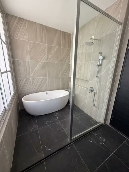 Bungalow for Sale in Eco Majestic (Semenyih) - Tim Pang - Bathroom - PropertyGuru.com.my