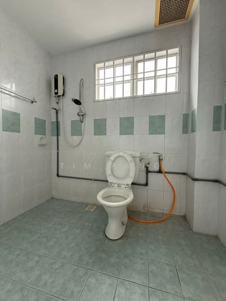 Rumah Berkembar untuk Dijual di Taman Desa Mewah (Semenyih) - Tim Pang - Bathroom - PropertyGuru.com.my