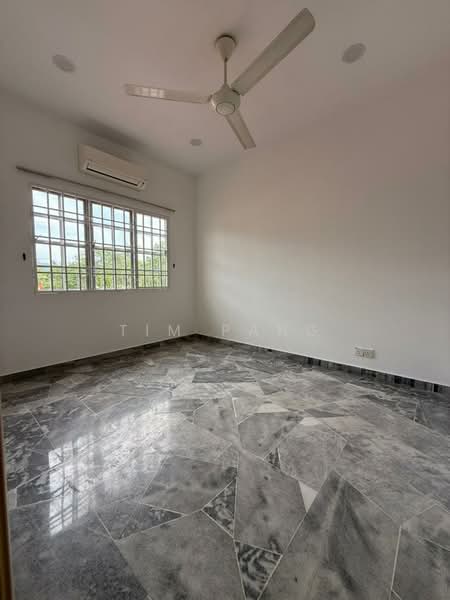 Rumah Berkembar untuk Dijual di Taman Desa Mewah (Semenyih) - Tim Pang - Interior - PropertyGuru.com.my