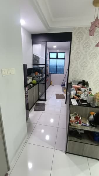 Service Residence for Sale at The Platino Serviced Apartment - Alex Ng - Kitchen - PropertyGuru.com.my