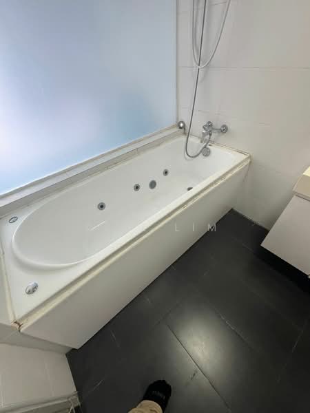 Service Residence for Rent at V@SUMMERPLACE - Karl Lim - Bathroom - PropertyGuru.com.my