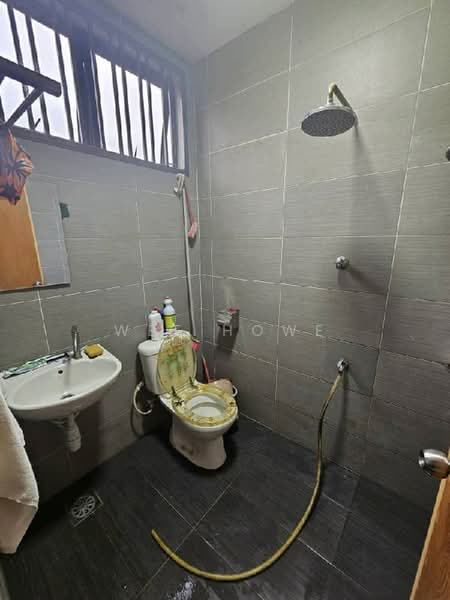 Semi-Detached House for Sale in Taman Sutera Utama (Skudai) - Wee Howe - Bathroom - PropertyGuru.com.my