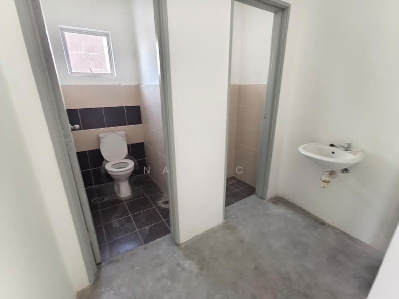 Factory for Rent in Iskandar Puteri (Nusajaya) (Johor) - Nam YC - Bathroom - PropertyGuru.com.my