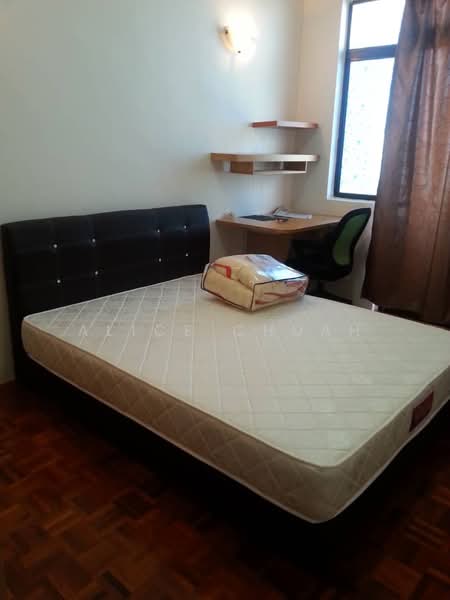 Eden Seaview Condominium untuk Untuk Dijual - RM 360,000, Mac 2026 - Bedroom - PropertyGuru.com.my