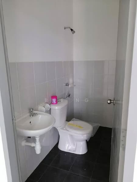 2-storey Terraced House for Sale in Skudai (Johor) - Bee Ng - Bathroom - PropertyGuru.com.my