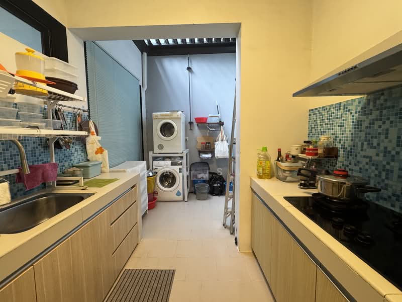 3-storey Terraced House for Sale in 20 Trees (Melawati) - Ryan Sum - Kitchen - PropertyGuru.com.my