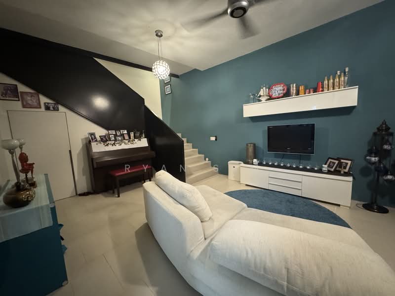 3-storey Terraced House for Sale in 20 Trees (Melawati) - Ryan Sum - Living Room - PropertyGuru.com.my