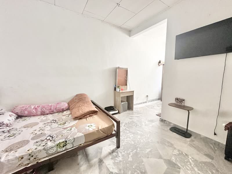 Taman Desa Mewah untuk Untuk Dijual - RM 405,000, Apr 2026 - Bedroom - PropertyGuru.com.my