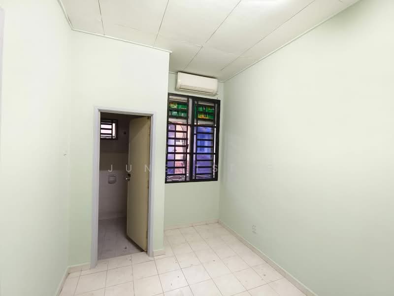 TAMAN KEMPAS INDAH untuk Untuk Dijual - RM 580,000, Mac 2026 - PropertyGuru.com.my