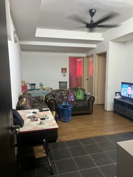 Taman Perwira Indah untuk Untuk Dijual - RM 190,000, Mac 2026 - Living Room - PropertyGuru.com.my