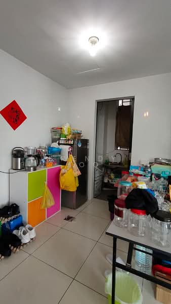 Service Residence for Sale at Wave @ Marina Cove - Brendy Hoo - Kitchen - PropertyGuru.com.my