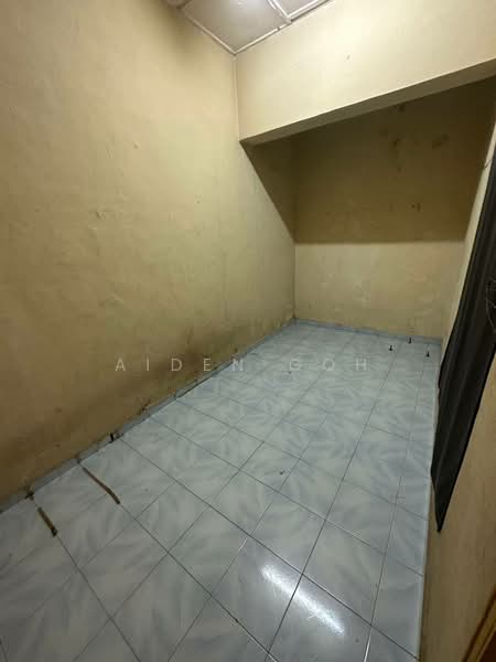 Taman Skudai Baru Jalan Hang Tuah Skudai Double Storey Shop Lot untuk Untuk Disewa - RM 2,800 /bulan, Mac 2026 - Interior - PropertyGuru.com.my