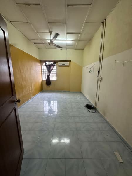 Taman Skudai Baru Jalan Hang Tuah Skudai Double Storey Shop Lot untuk Untuk Disewa - RM 2,800 /bulan, Mac 2026 - Interior - PropertyGuru.com.my