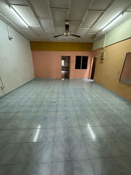Taman Skudai Baru Jalan Hang Tuah Skudai Double Storey Shop Lot untuk Untuk Disewa - RM 2,800 /bulan, Mac 2026 - Interior - PropertyGuru.com.my