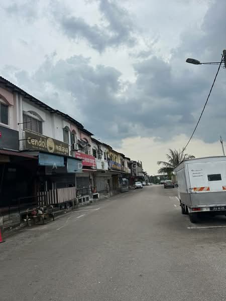 Taman Skudai Baru Jalan Hang Tuah Skudai Double Storey Shop Lot untuk Untuk Disewa - RM 2,800 /bulan, Mac 2026 - Exterior - PropertyGuru.com.my