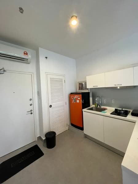Kanvas SOHO untuk Untuk Disewa - RM 1,399 /bulan, Mac 2026 - Kitchen - PropertyGuru.com.my