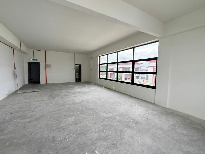Semi-D Factory for Sale in Kampung Sengkuang (Sri Gading) - WK Dee - Interior - PropertyGuru.com.my