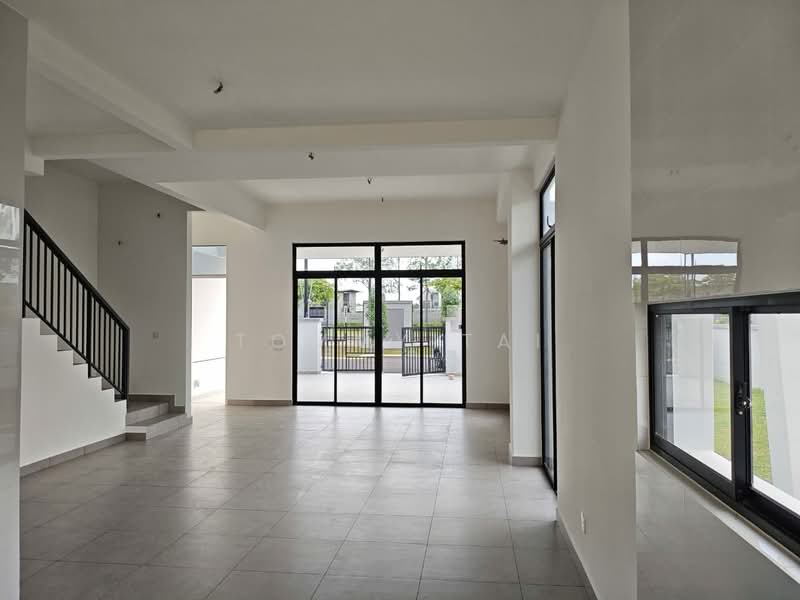 2-storey Terraced House for Sale in Setia Eco Cascadia (Tebrau) - Tommy Tai - Living Room - PropertyGuru.com.my