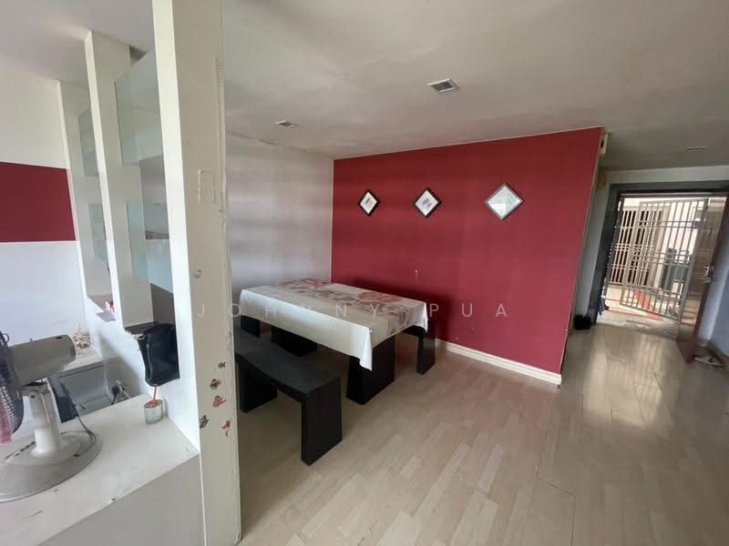 Condominium for Sale at Perdana Exclusive - Johnny Pua - Dining Room - PropertyGuru.com.my