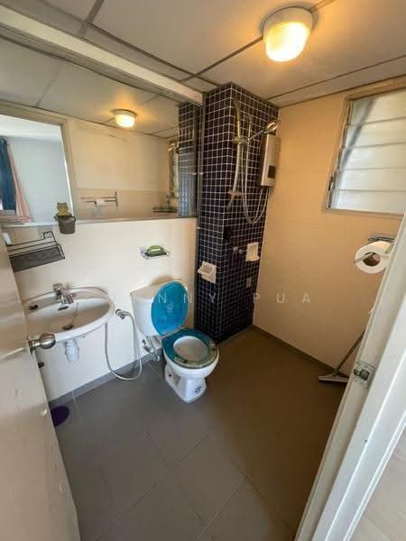 Condominium for Sale at Perdana Exclusive - Johnny Pua - Bathroom - PropertyGuru.com.my