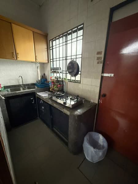 1-storey Terraced House for Sale in Bukit Indah (Iskandar Puteri (Nusajaya)) - Jason Tan - Kitchen - PropertyGuru.com.my