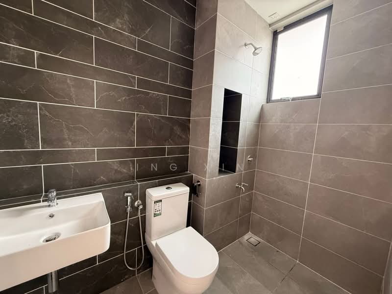 2-storey Terraced House for Rent in Johor Bahru (Johor) - Ing Xin - Bathroom - PropertyGuru.com.my
