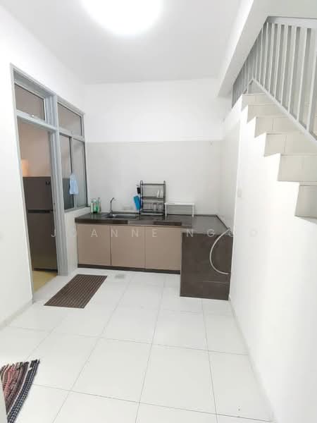 2-storey Terraced House for Rent in Bukit Indah (Iskandar Puteri (Nusajaya)) - Joanne Ngoo - Kitchen - PropertyGuru.com.my