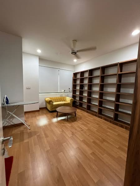 Perdana Residence 2 untuk Untuk Dijual - RM 1,650,000, Mac 2026 - Study - PropertyGuru.com.my