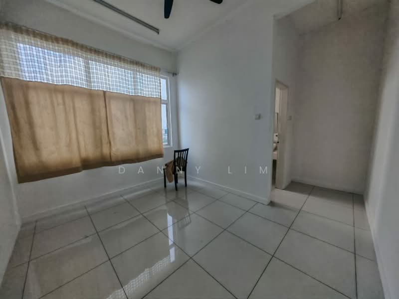 Service Residence for Sale at Skypod Residence - Danny Lim - Interior - PropertyGuru.com.my