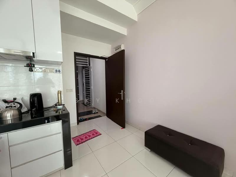 Service Residence for Sale at The Sky Executive Suites - Sky Khoo - Kitchen - PropertyGuru.com.my